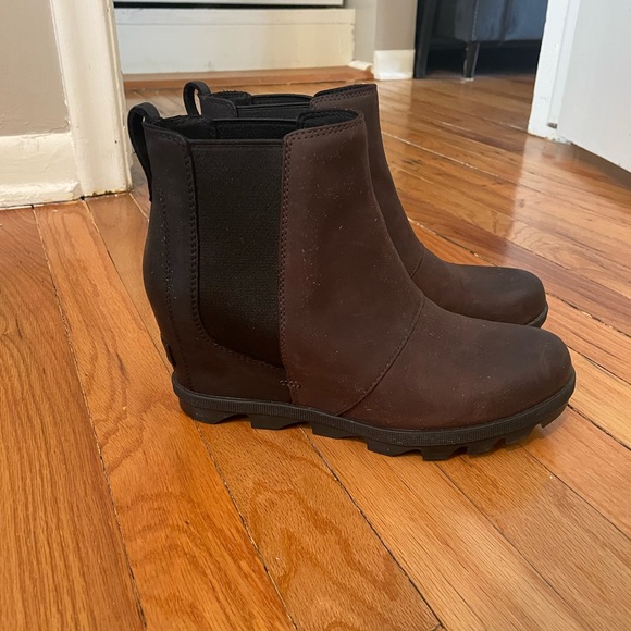 Sorel Wedge Boots size 8.5 - Picture 2 of 3